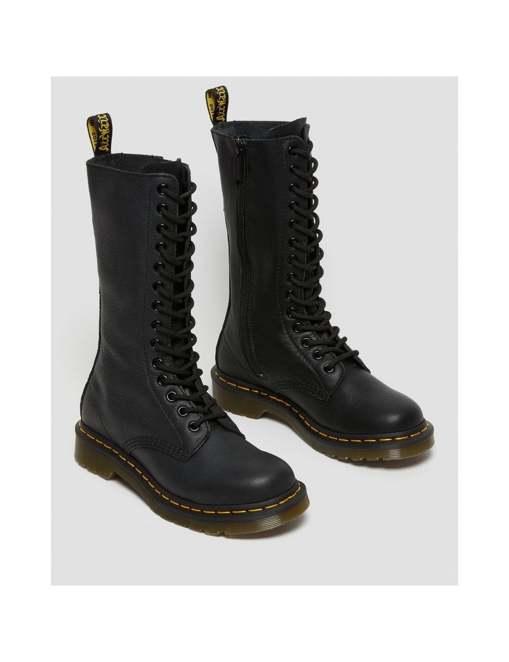 Cevlji enske dr. Martens 1B99 Virginia Black